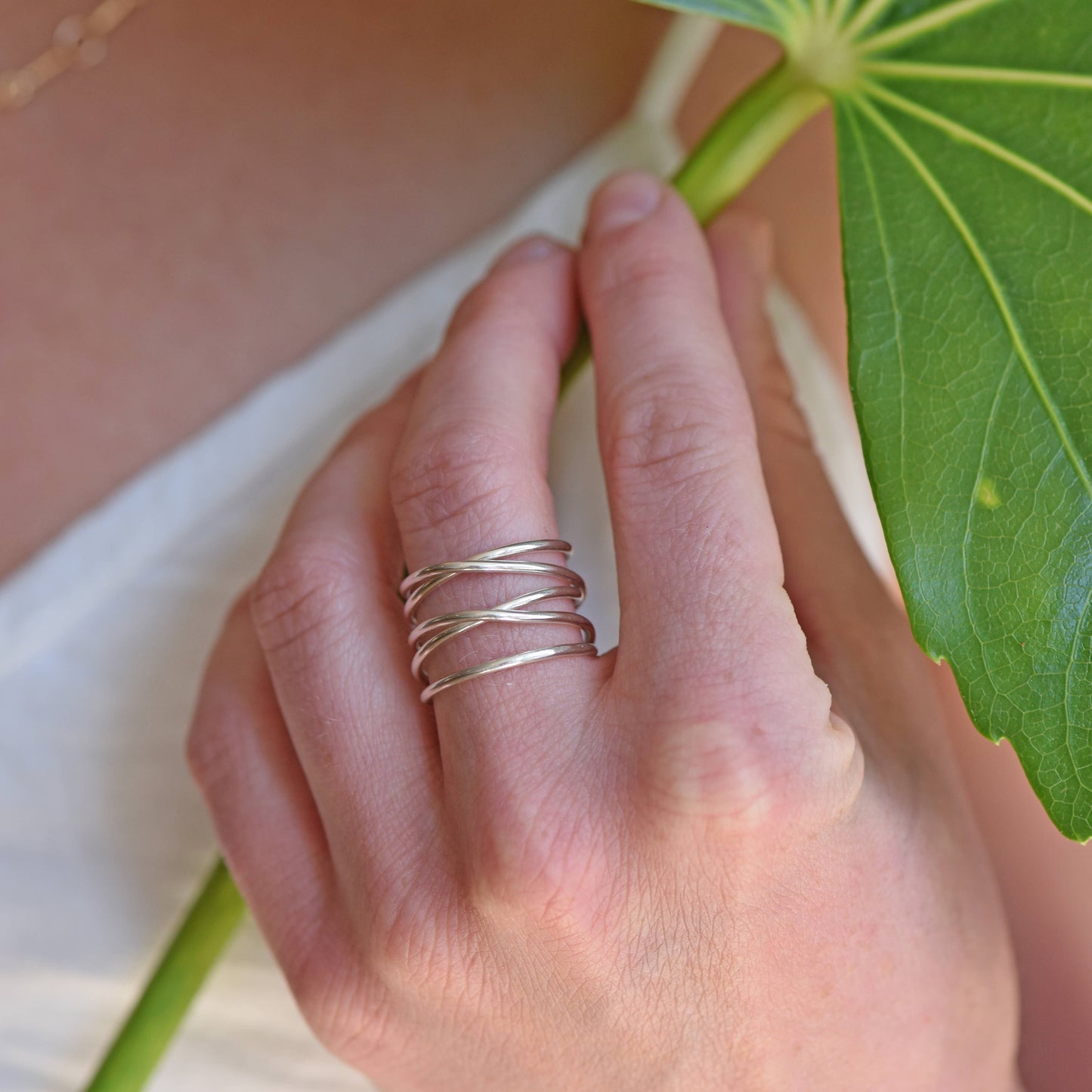 Elegant Continuous Wrap Band Ring