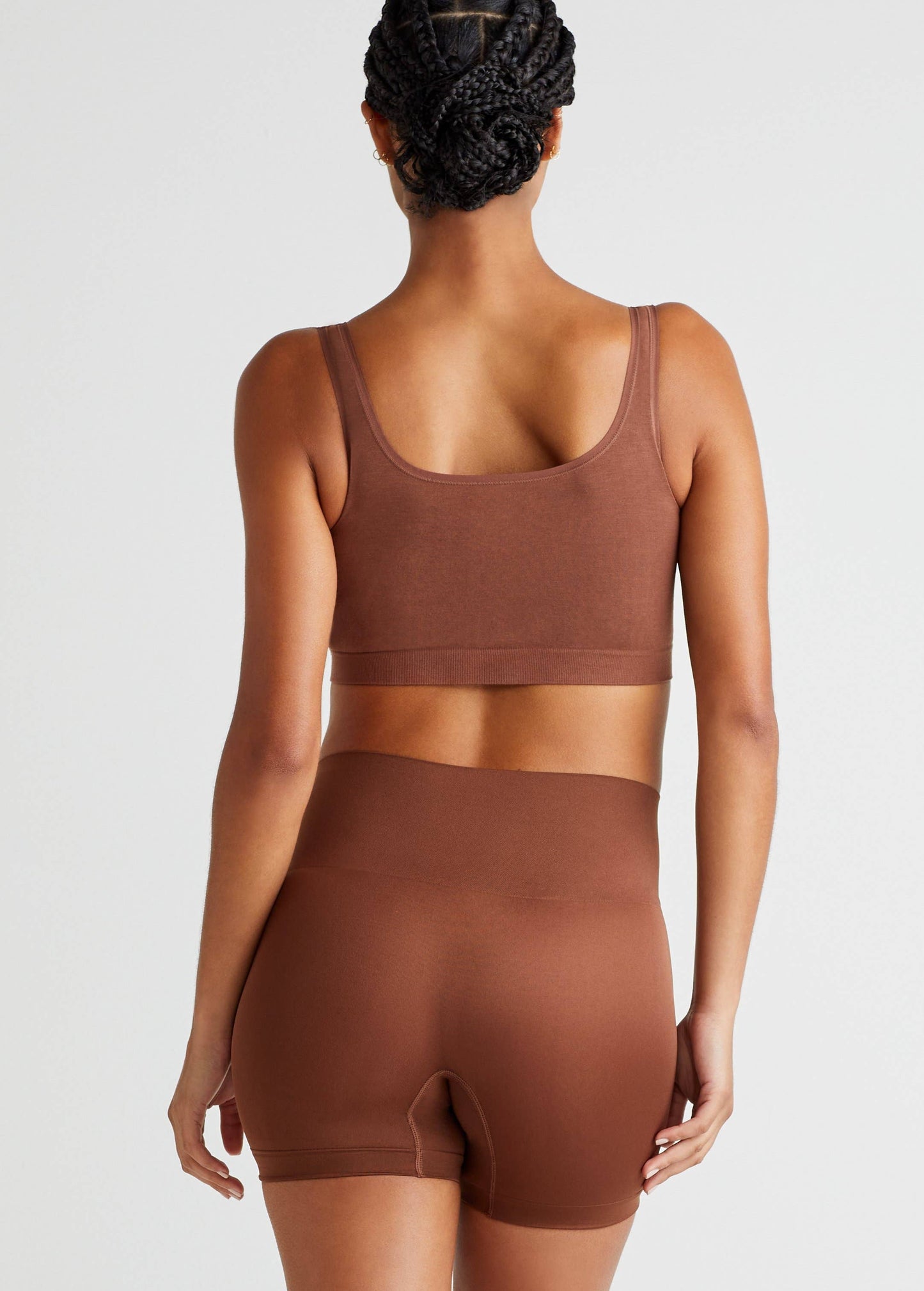 Isla Ultralight Shaping Short - Seamless: Almond