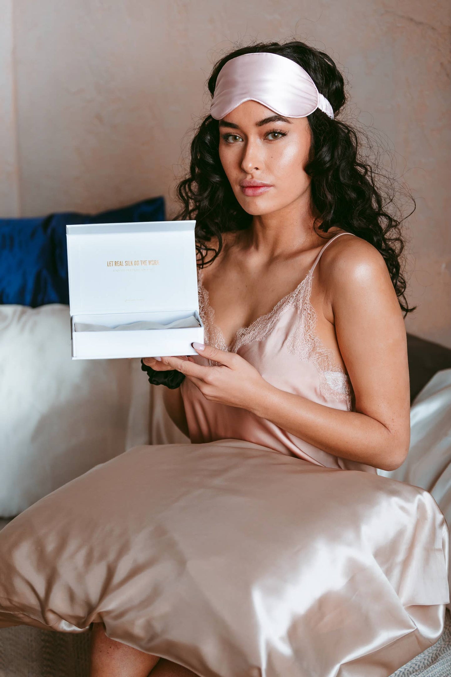 Queen Organic Silk Pillowcase - Champagne