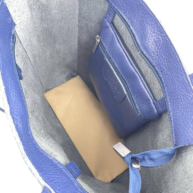 Italian Leather Bag with Short Handles and Zipper