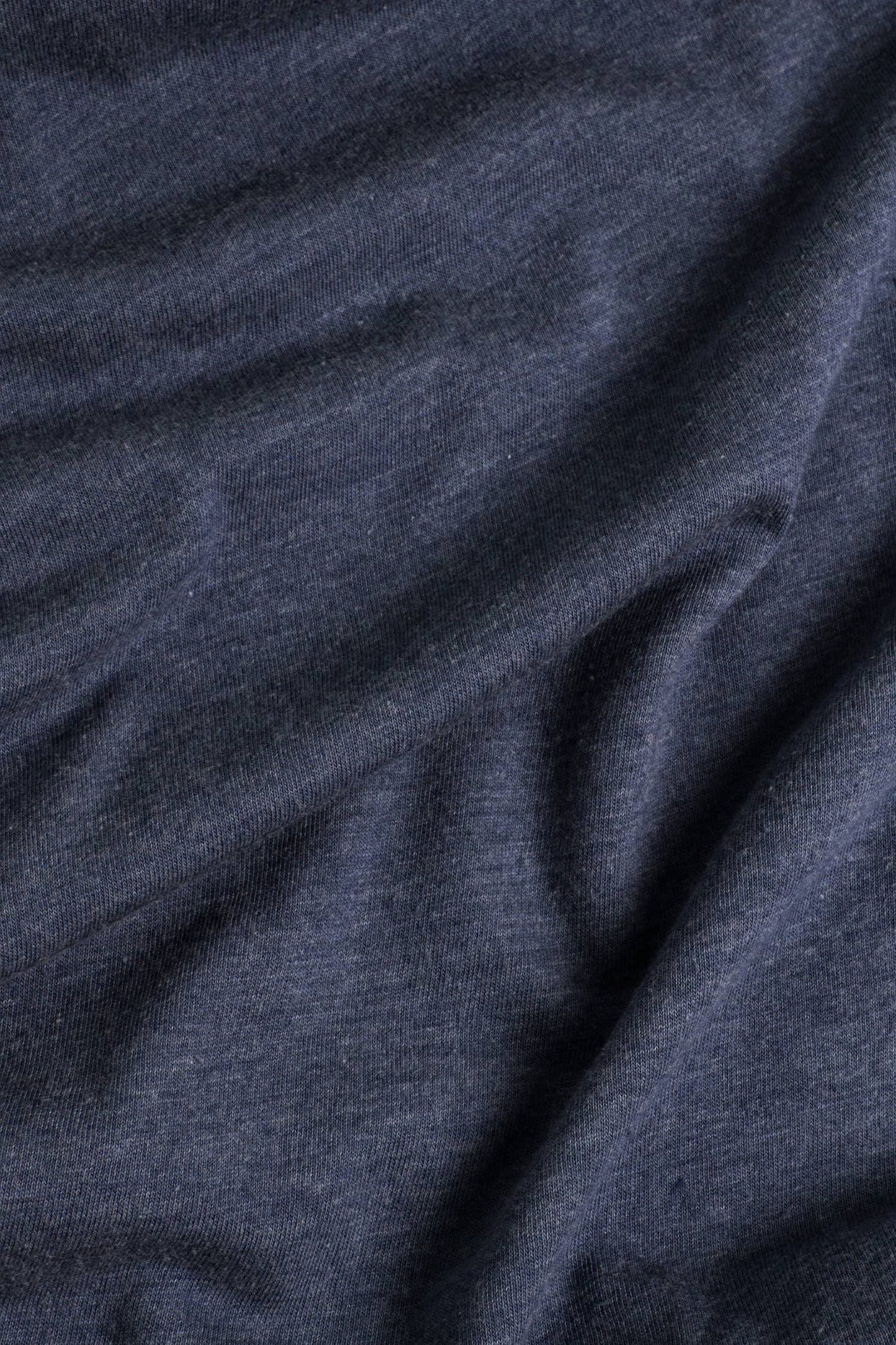 Peace In Plants Tee | Navy