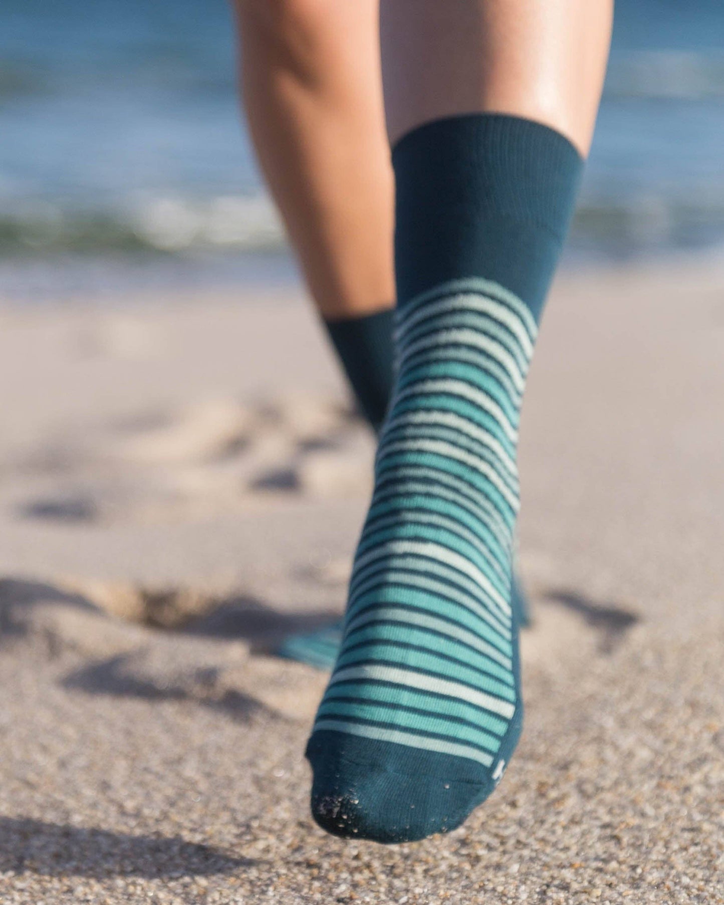 Make Waves Men's + Women's Organic Socks | Blue