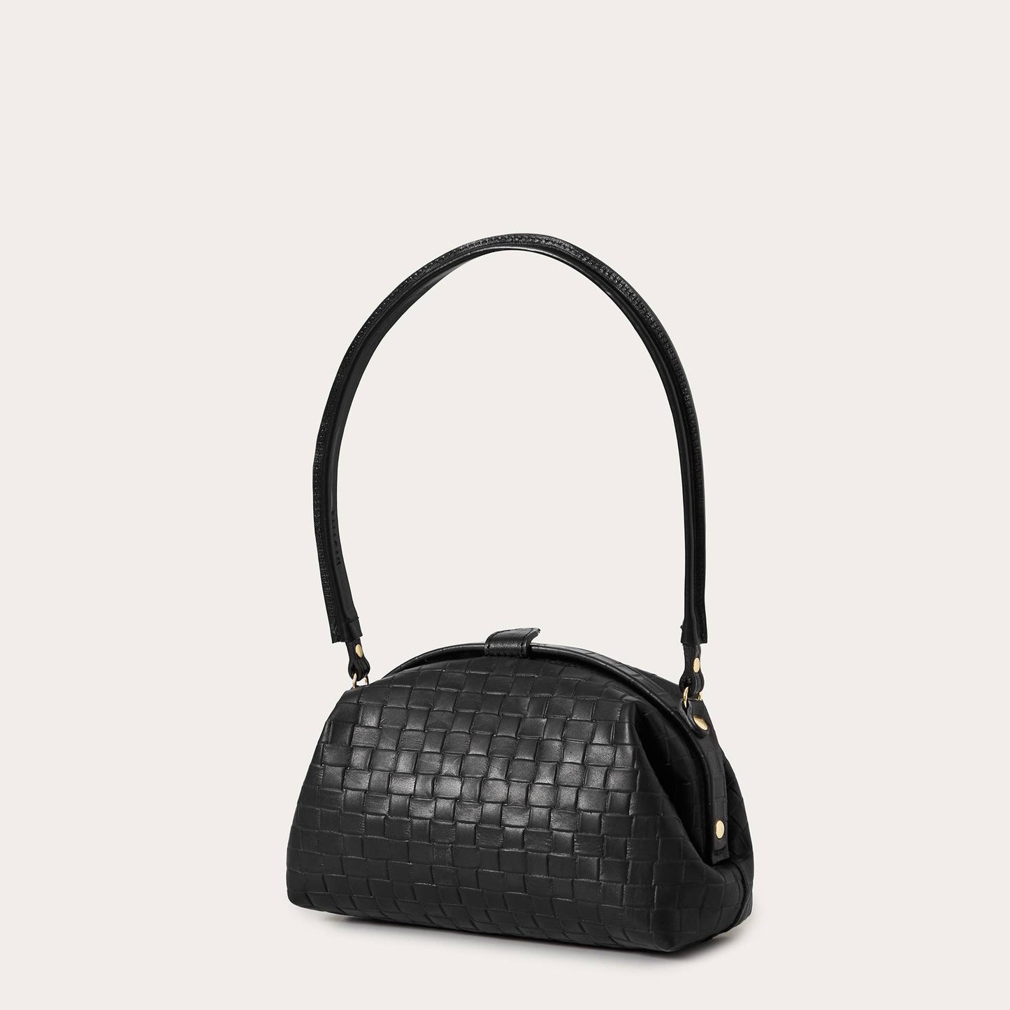 Hug Bag L, matte black braid
