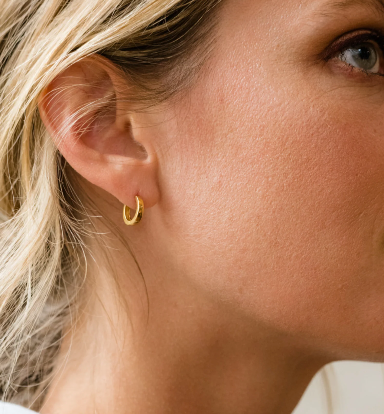 Hinge Hoops (Able 2)