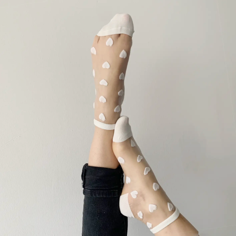 Laure Transparent socks with white hearts