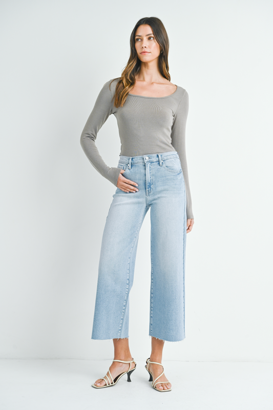 Scissor Cut Wide Leg - Light Wash
