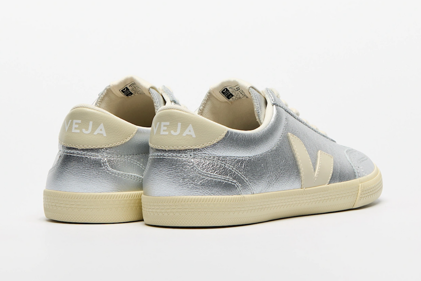 VEJA Volley O.T. Leather Silver Pierre