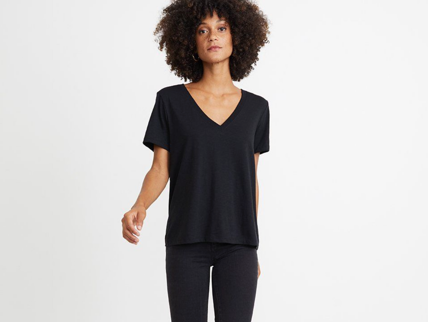 Boyfriend V-Neck Tee | Black