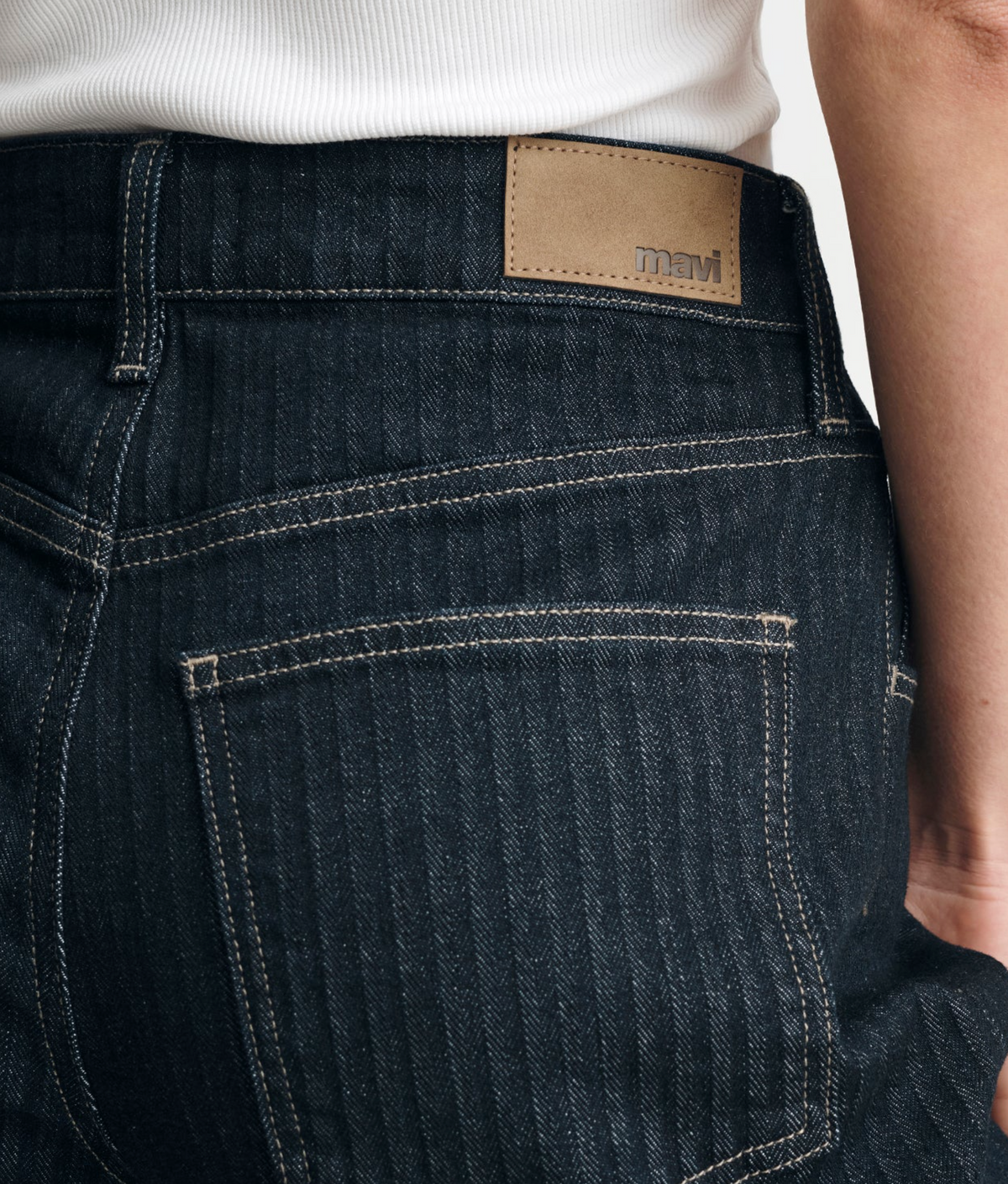 Nica Barrel Jeans High Rise | Dark Denim