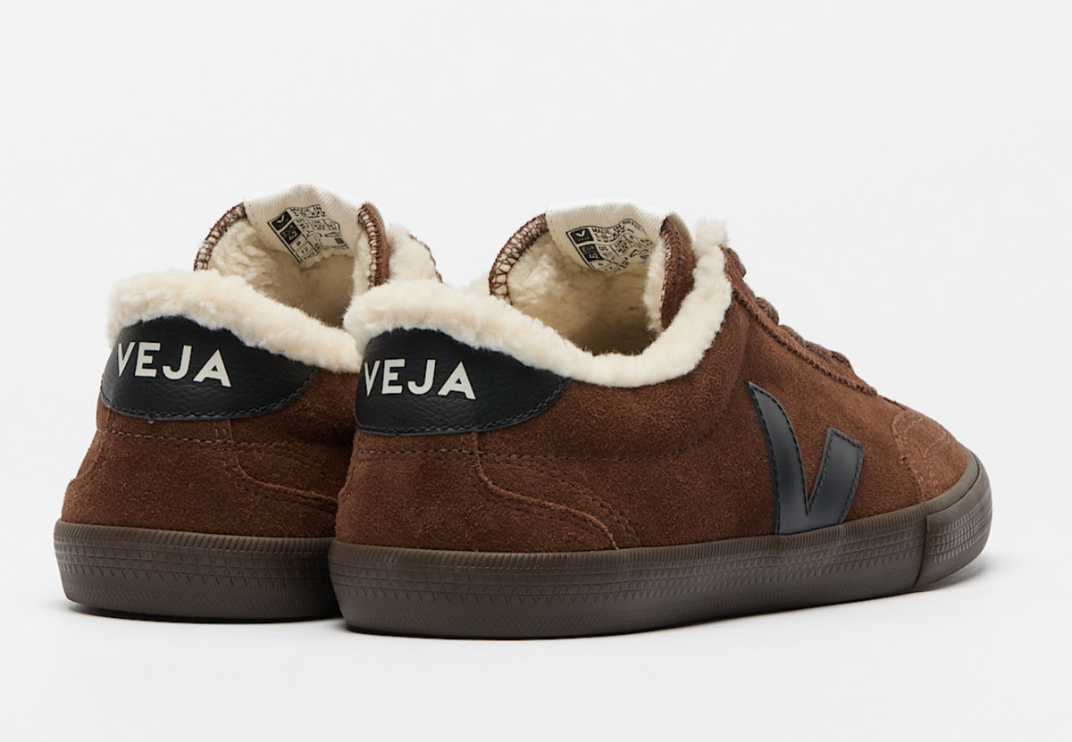VEJA Volley Winter Suede | Walnut Black Eagle