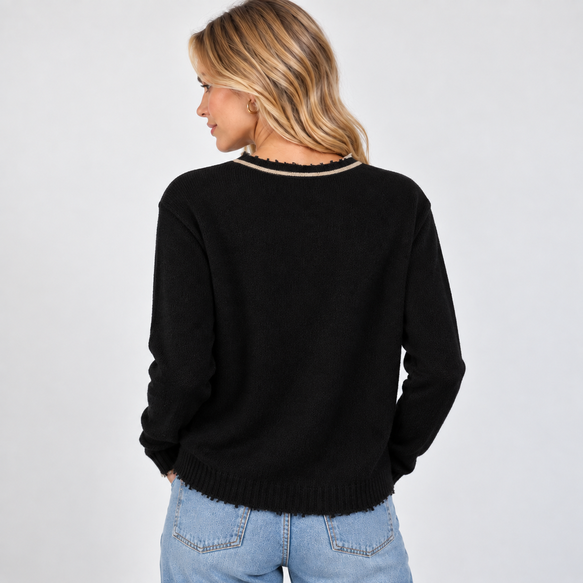 Highland Raw Edge 100% Mongolian Cashmere Sweater in Black with Beige