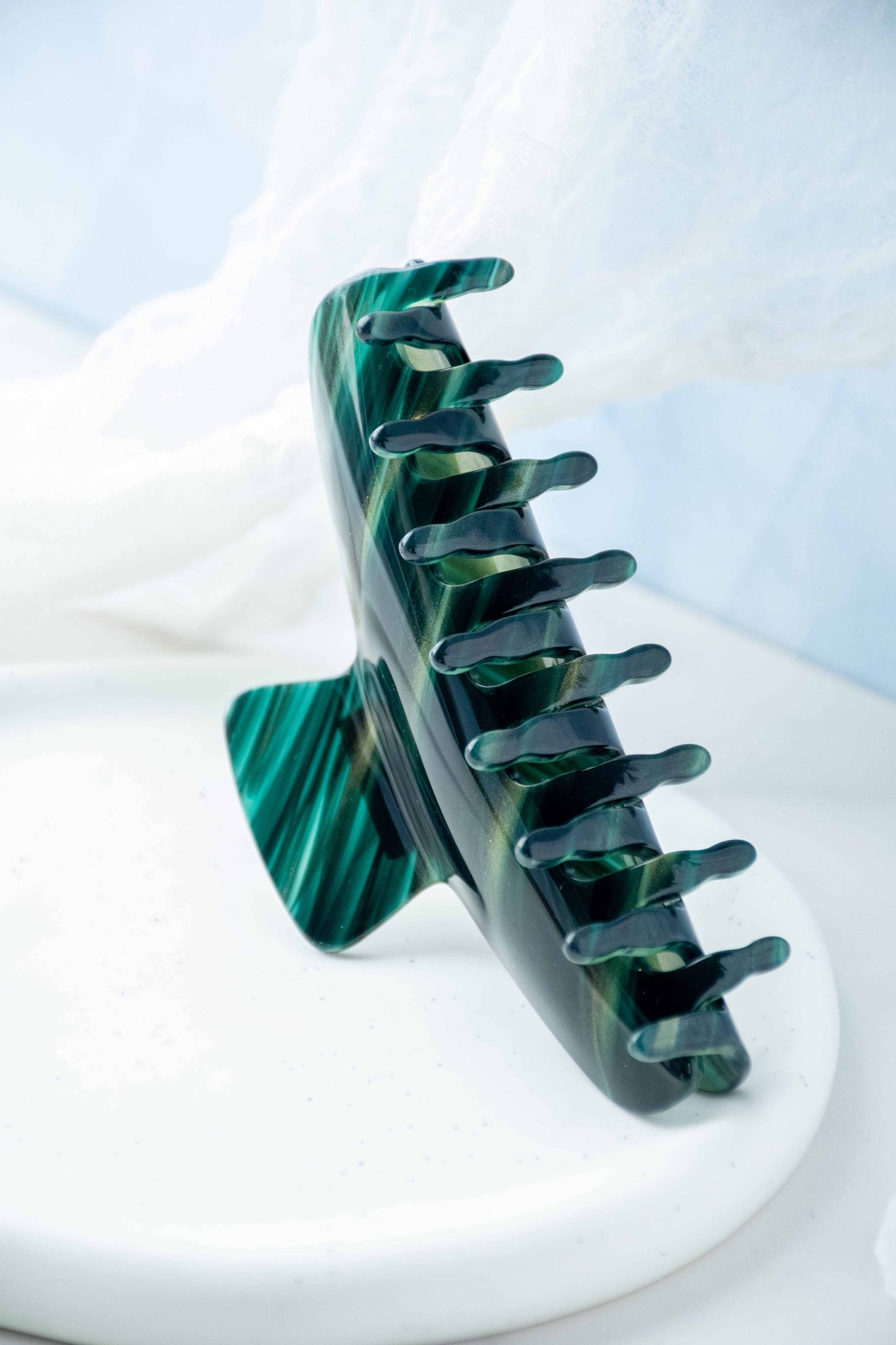 Glamour Grip Wave Claw in Roscoelite | Emerald Gold Shimmer | Italian Acetate Tortoise Large Small Hair Clip