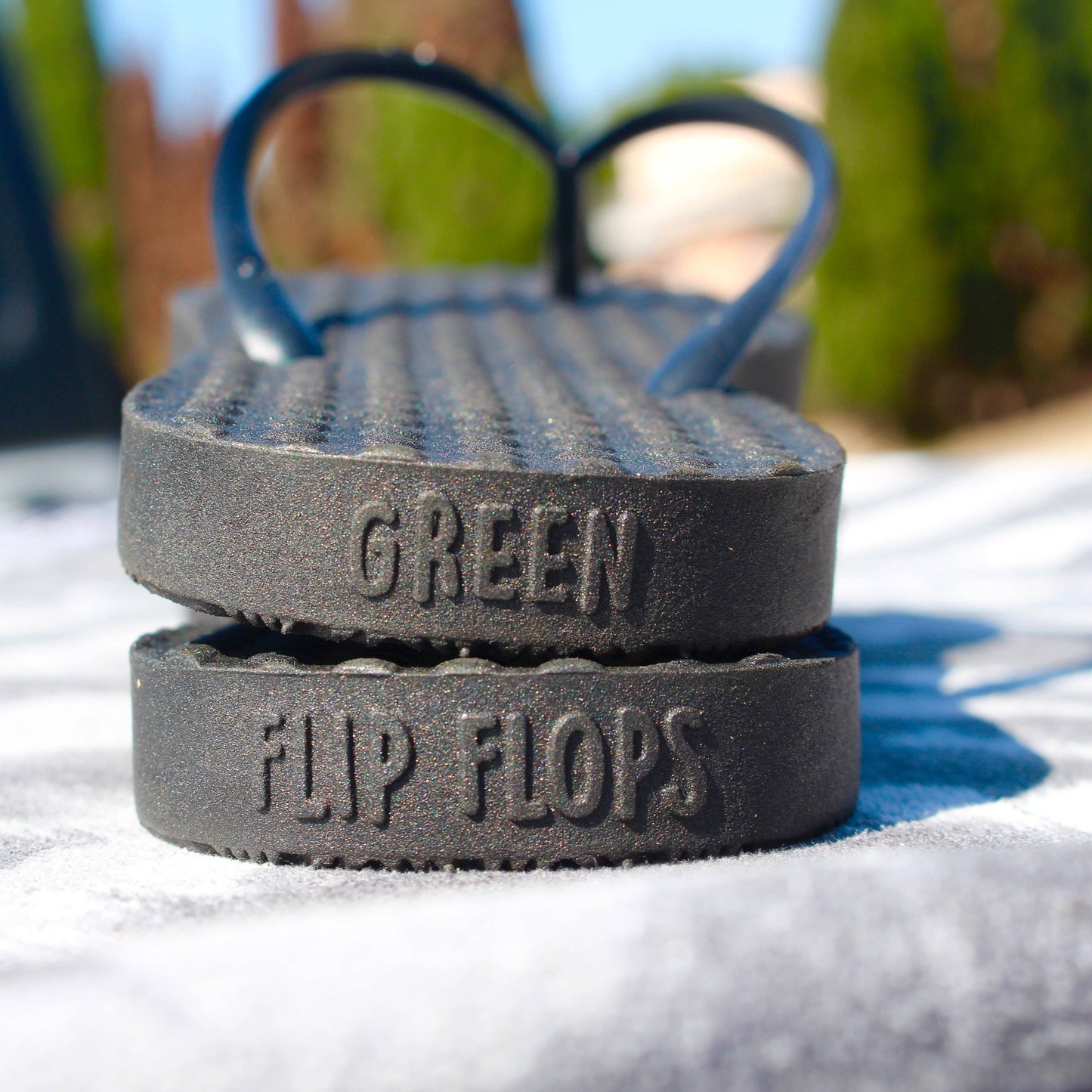 Sustainable Flip Flops Recycled | All Black