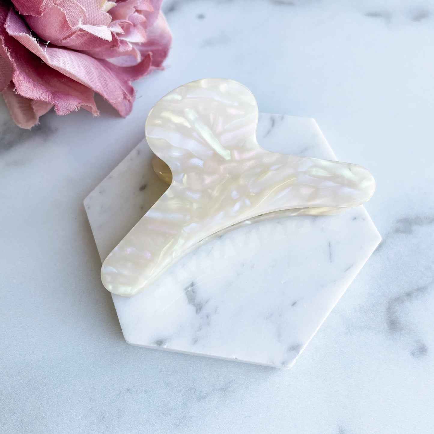 French Claw in Opal | White Pearlescent Acetate Clip