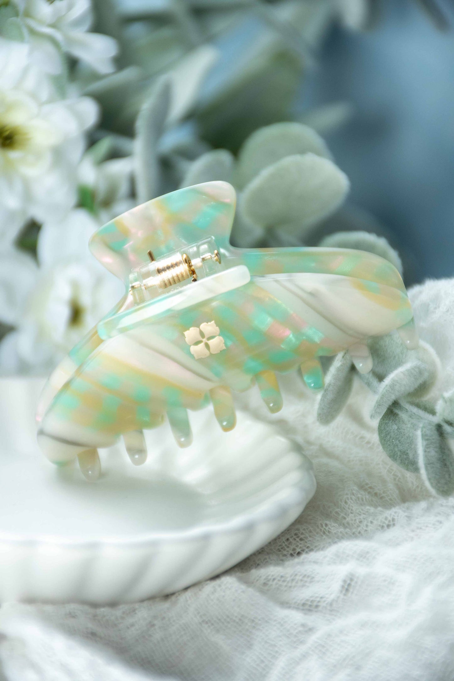 Glamour Grip Mini Claw in Desert Opal | White Green Iridescent | Italian Acetate Tortoise Shell Small Hair Clip