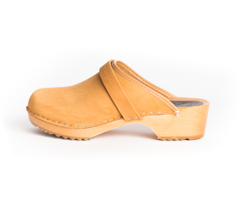 Clogs Greta Tan Brown Nubuck | Swedish Clogs
