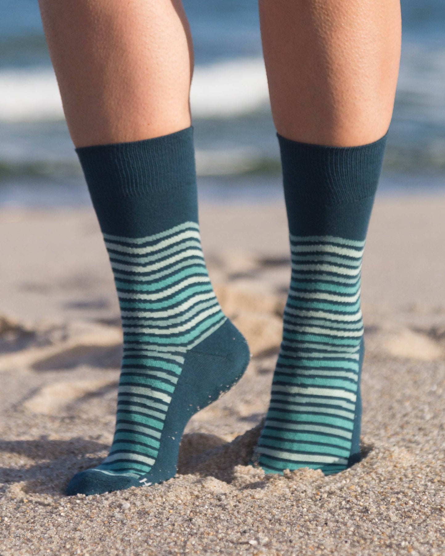 Make Waves Men's + Women's Organic Socks | Blue