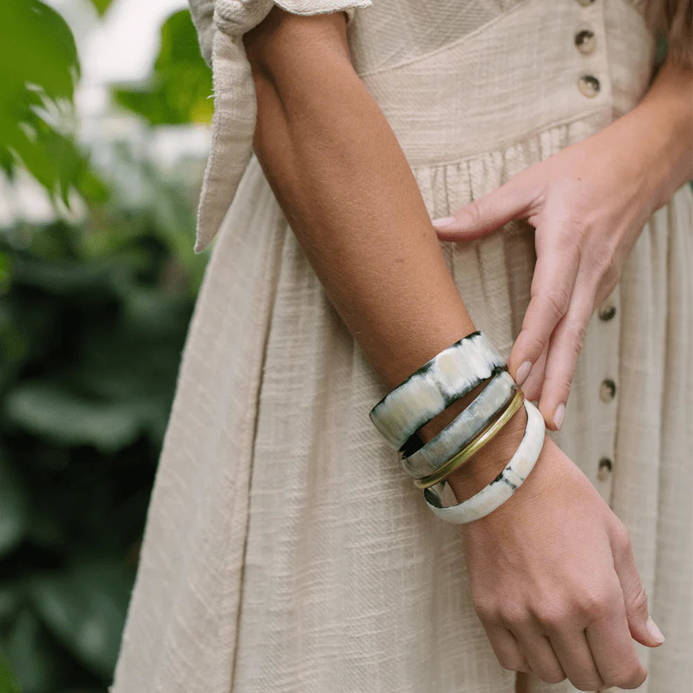 Natural Horn with Gold Bangle Set