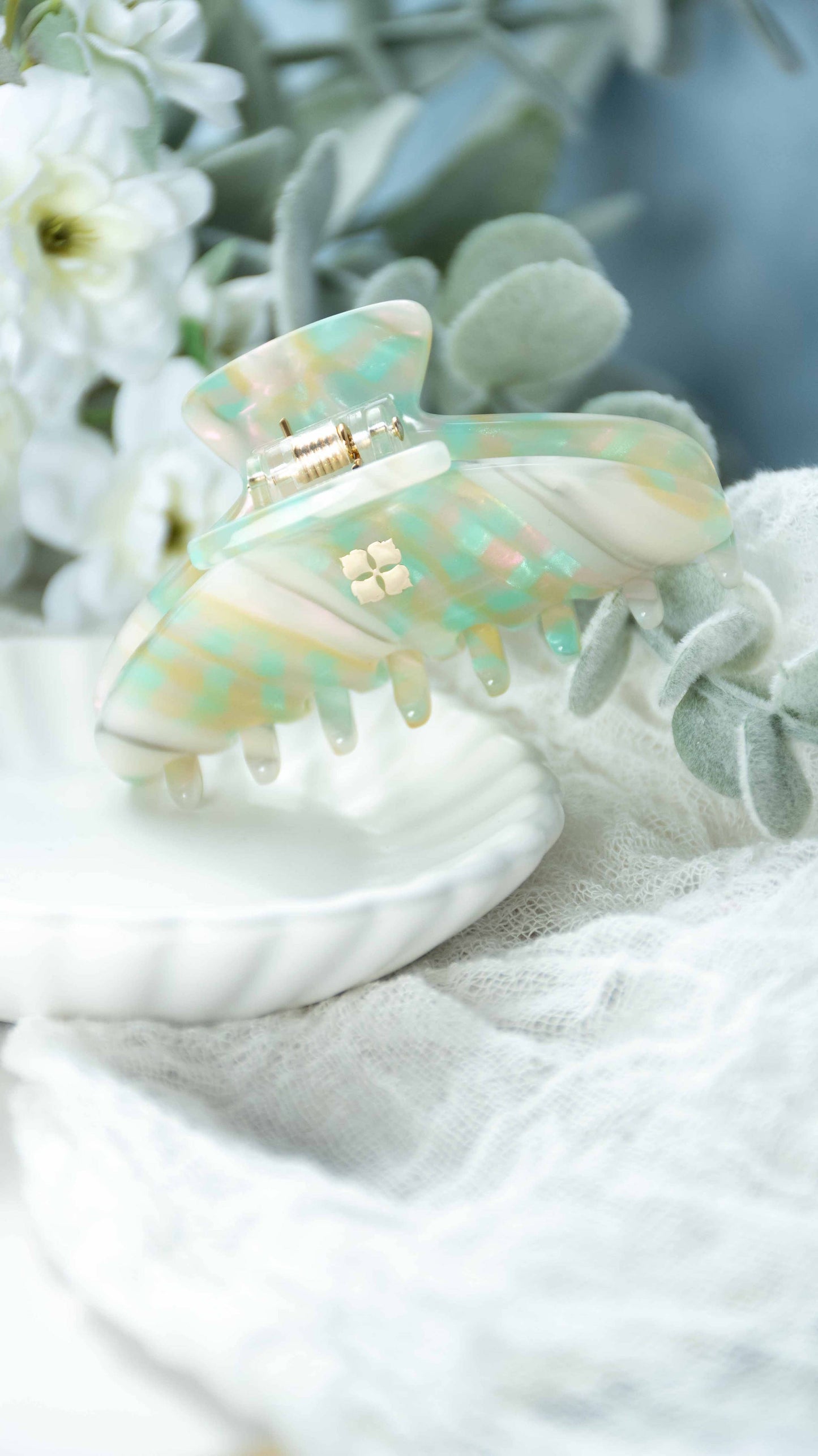 Glamour Grip Mini Claw in Desert Opal | White Green Iridescent | Italian Acetate Tortoise Shell Small Hair Clip