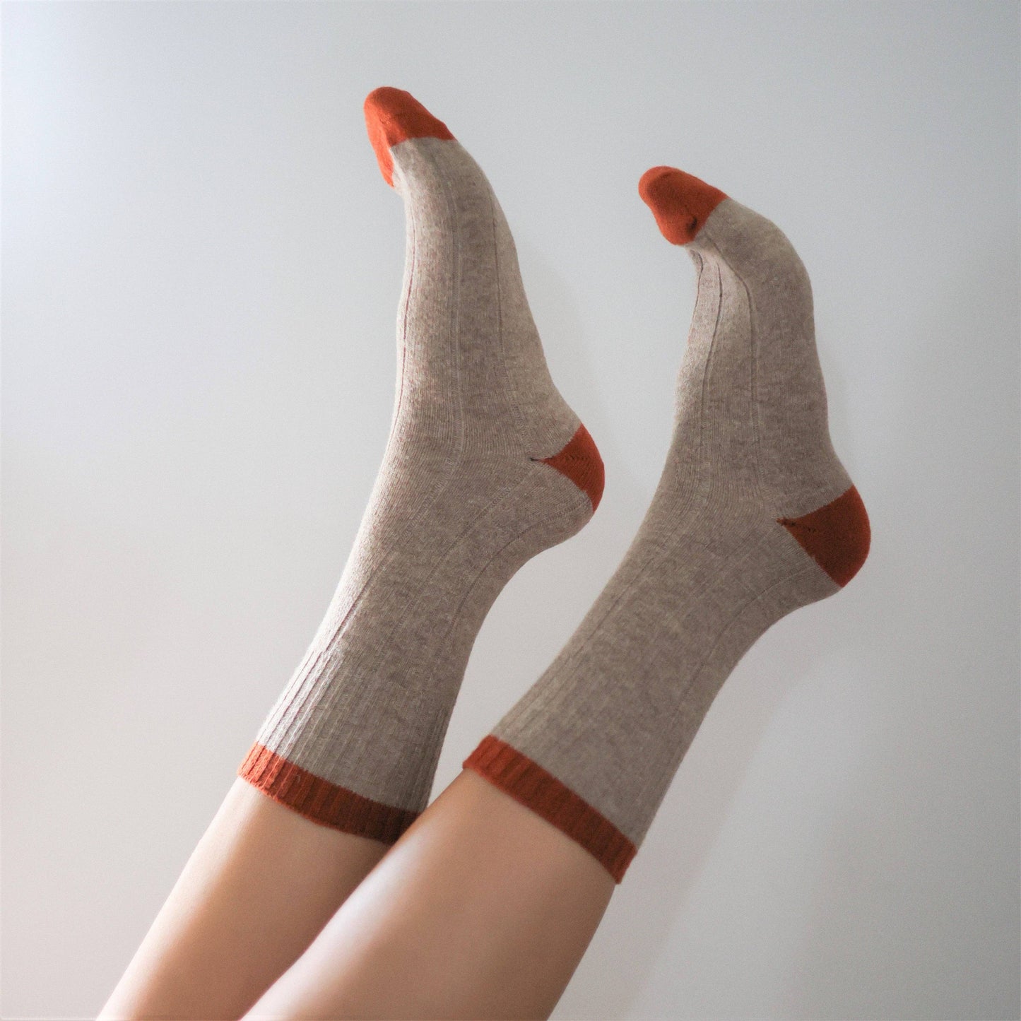 KLUE merino wool banded socks | Beige and orange