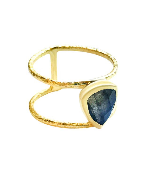 Waveny Ring - R93