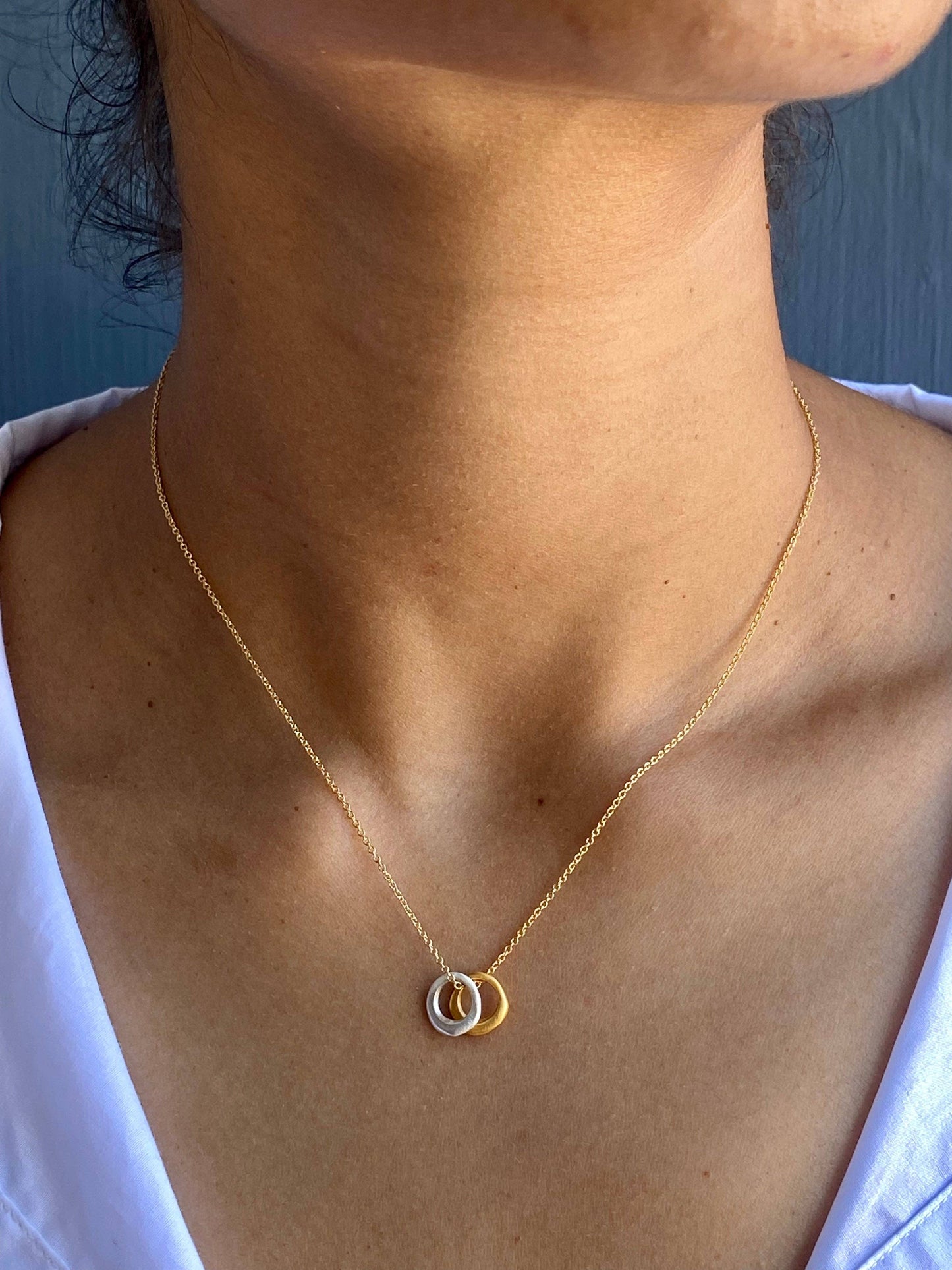 Two little circles necklace