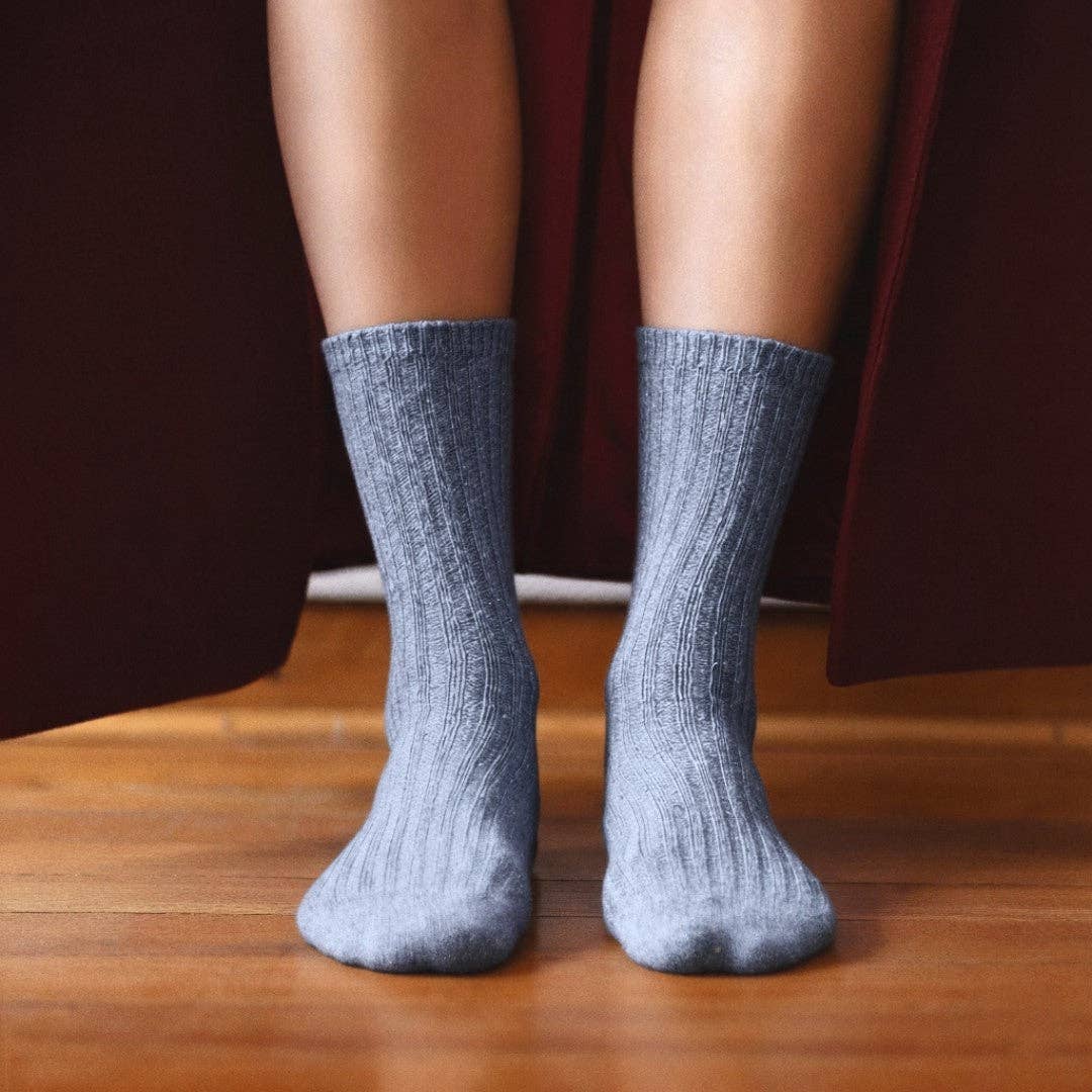 KLUE Silk and Wool DUST STAR socks | Sky Blue