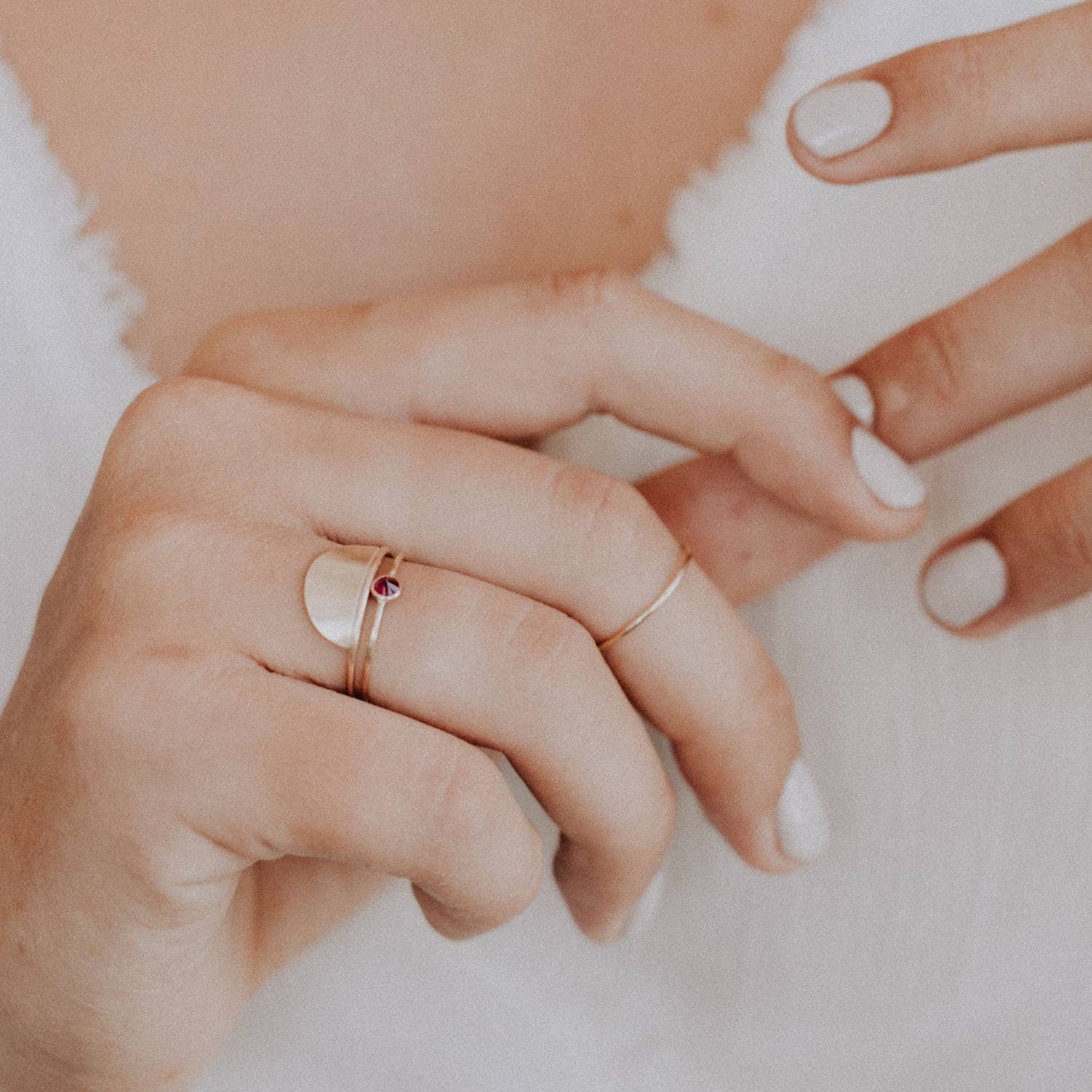 Minimal Semicircle Fragment Stacking Ring