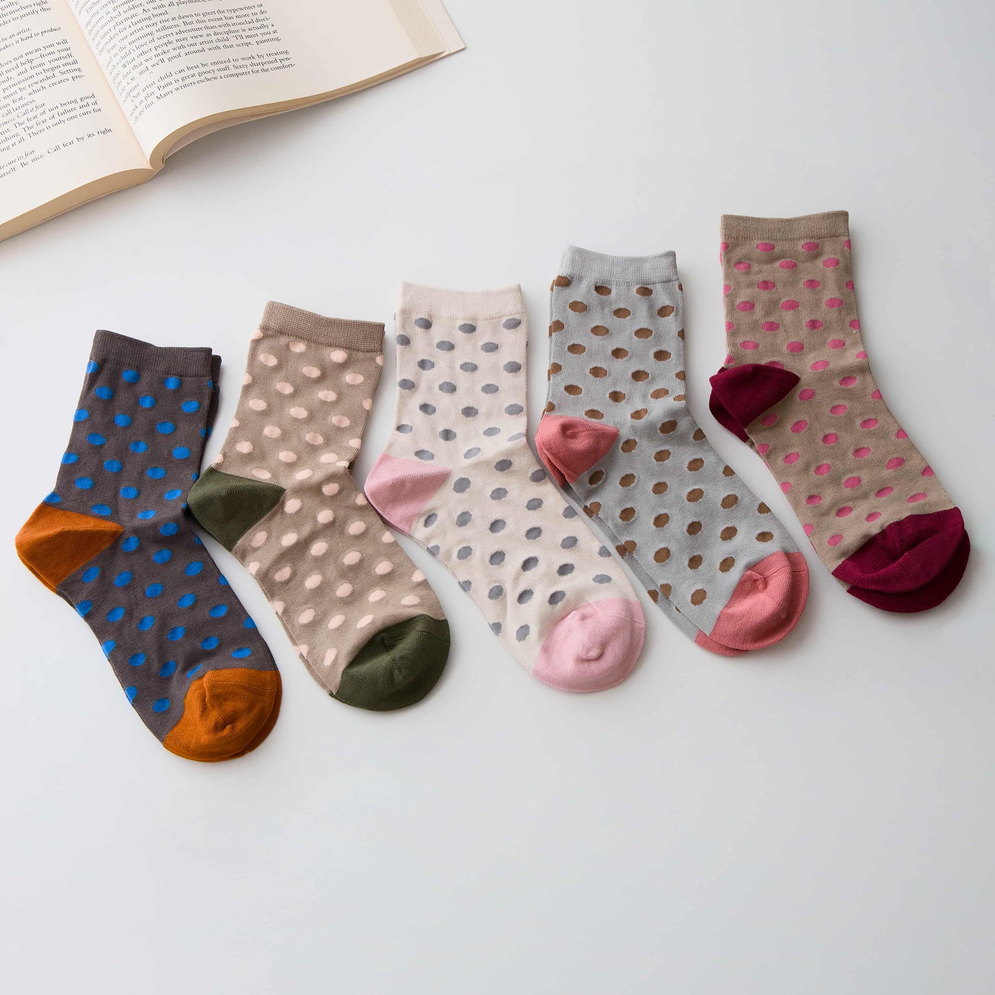 Silk Blend Polka Dot Crew Socks – Soft & Breathable