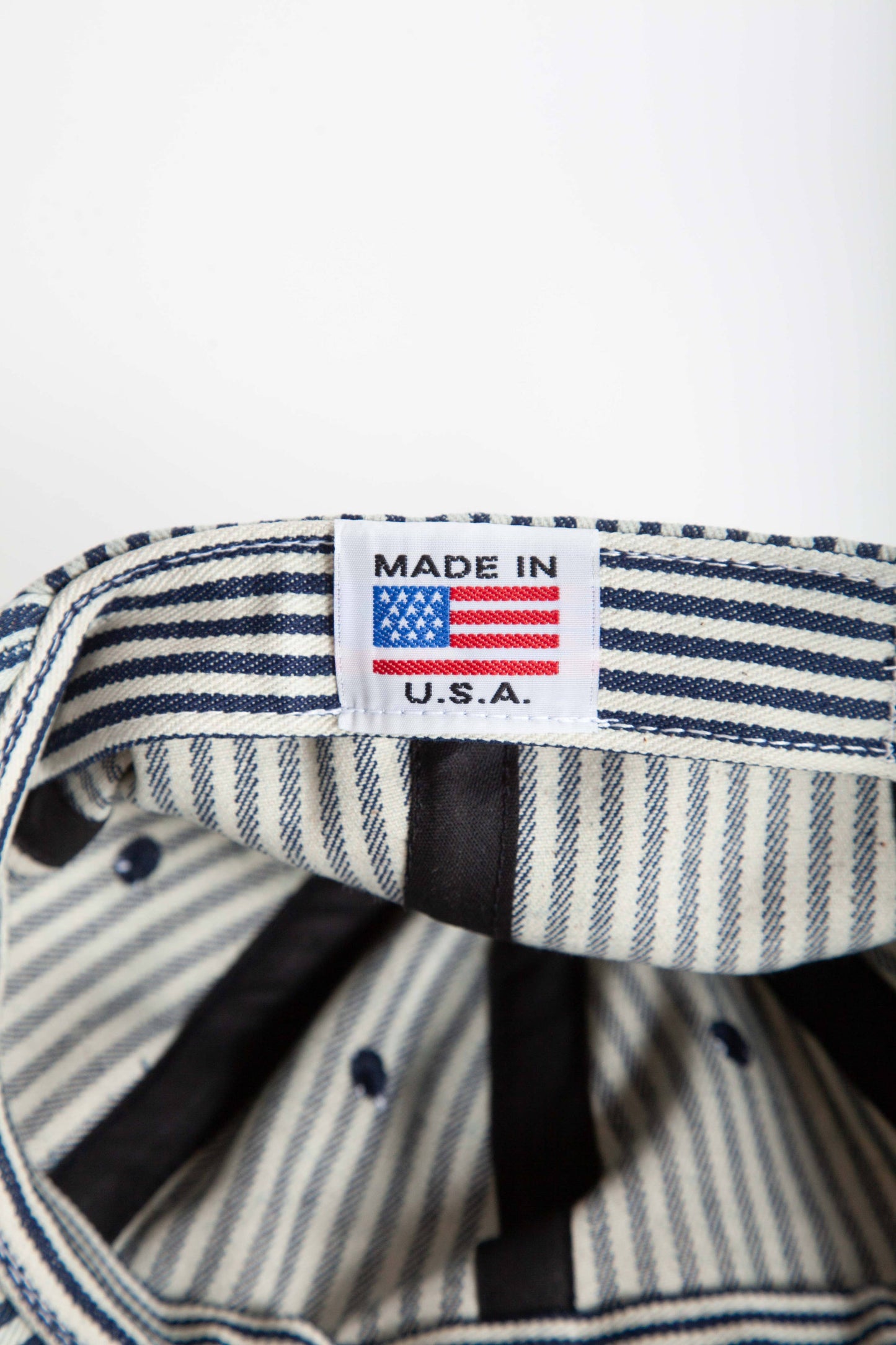 Conductor Cap - Conductor Stripe