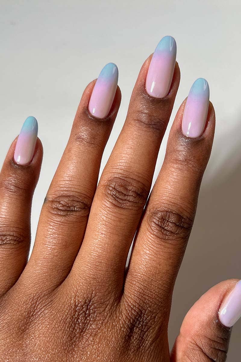 Bisou Bisou | Blue to Pink Thermal Mood Color-Changing Nail Polish
