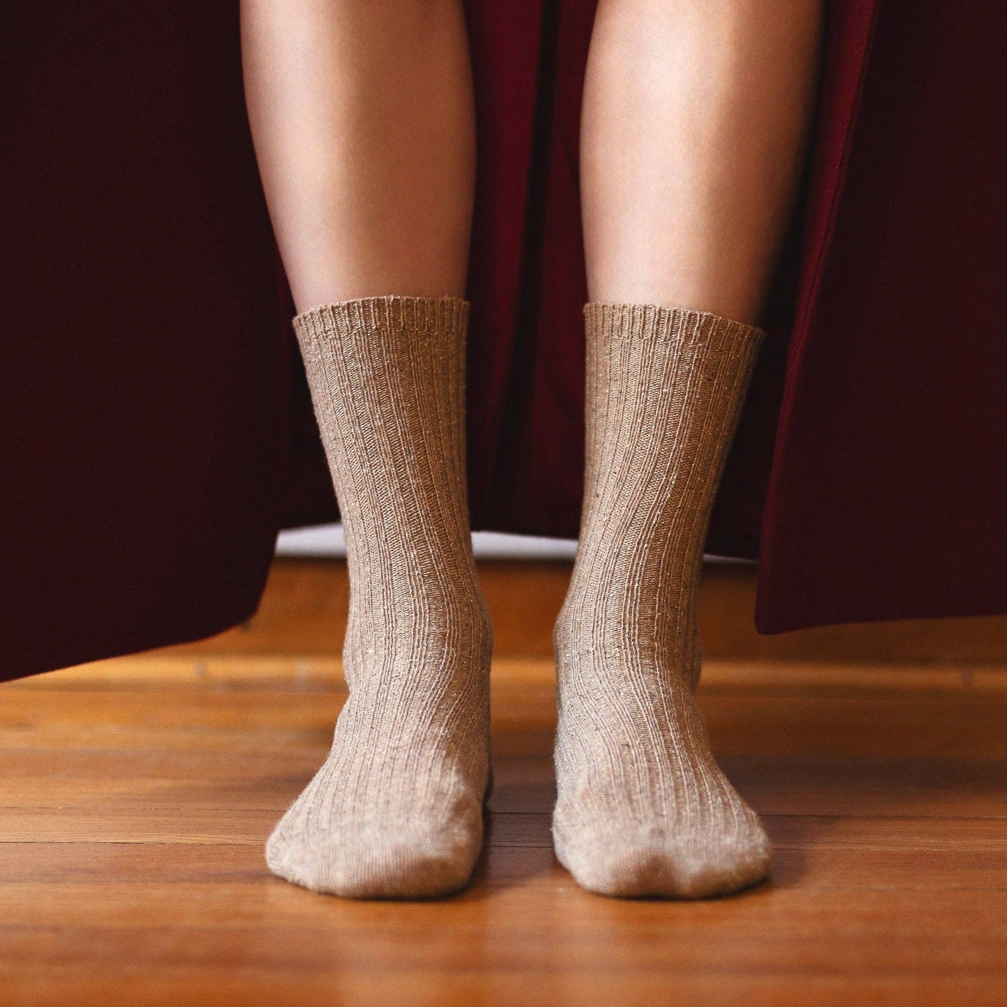 KLUE Silk and Wool DUST STAR socks | Beige