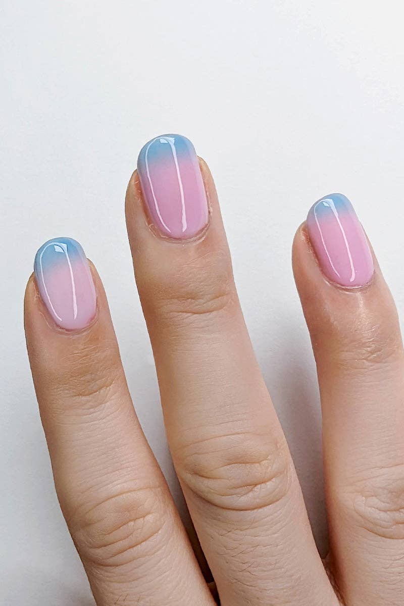Bisou Bisou | Blue to Pink Thermal Mood Color-Changing Nail Polish