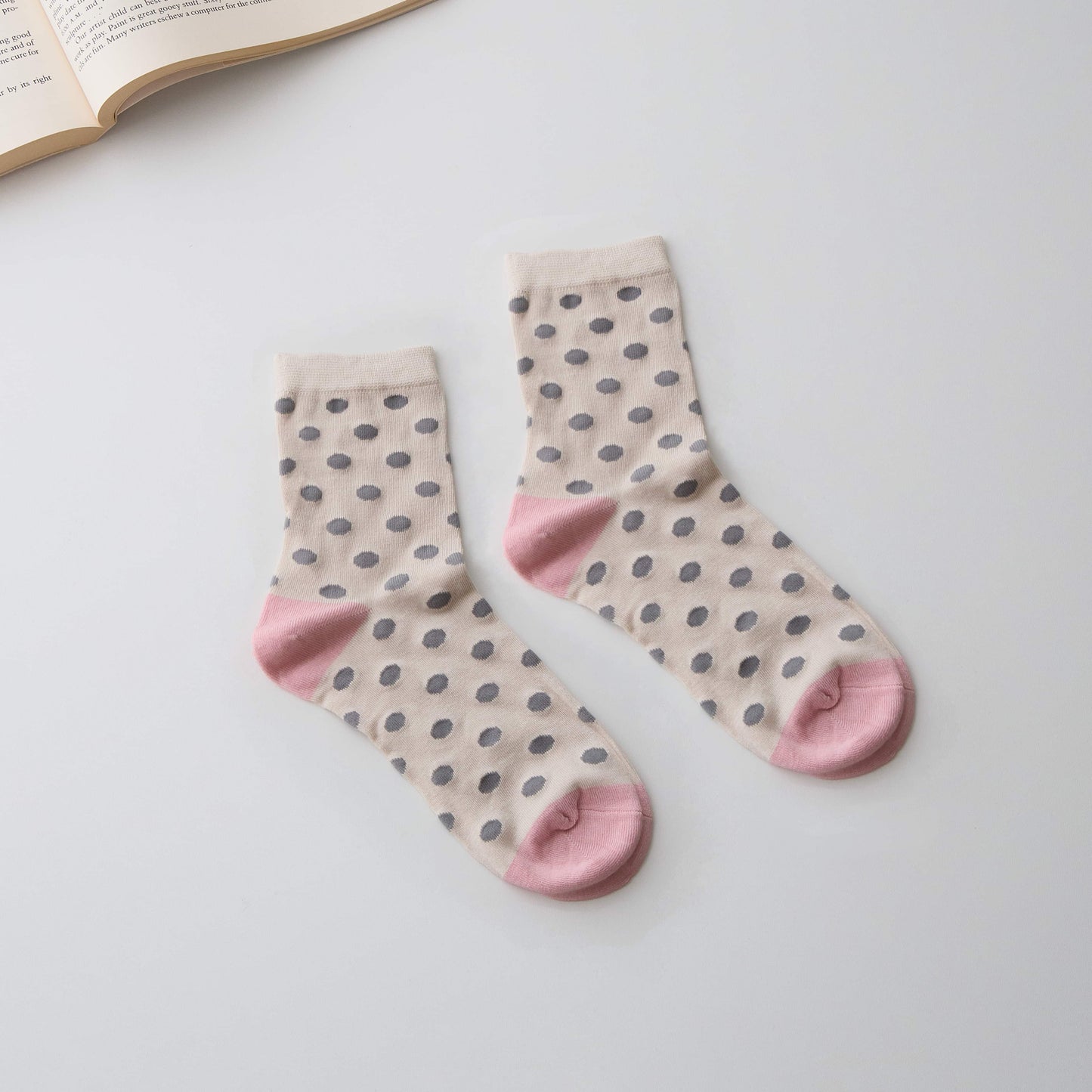 Silk Blend Polka Dot Crew Socks – Soft & Breathable