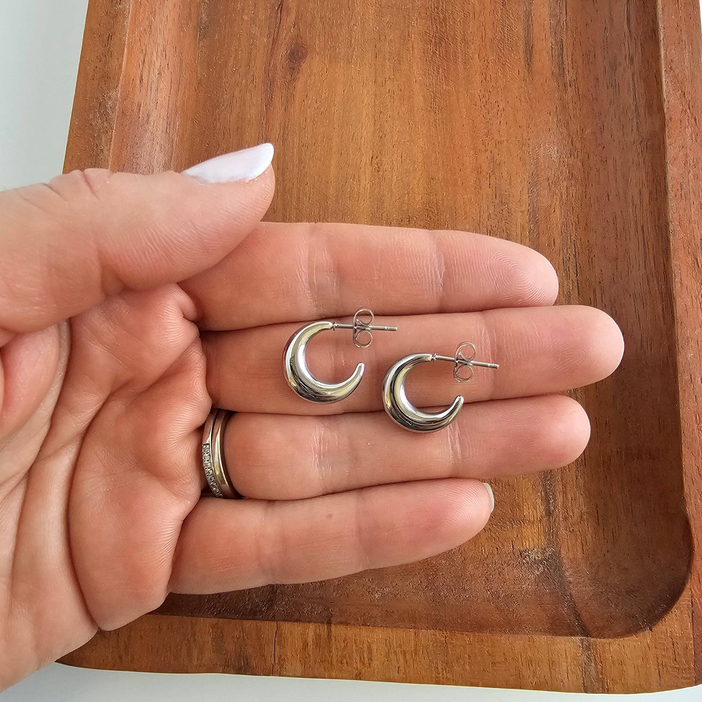 Luxe Selena Hoops - Mini - Silver // Everyday basics Jewelry