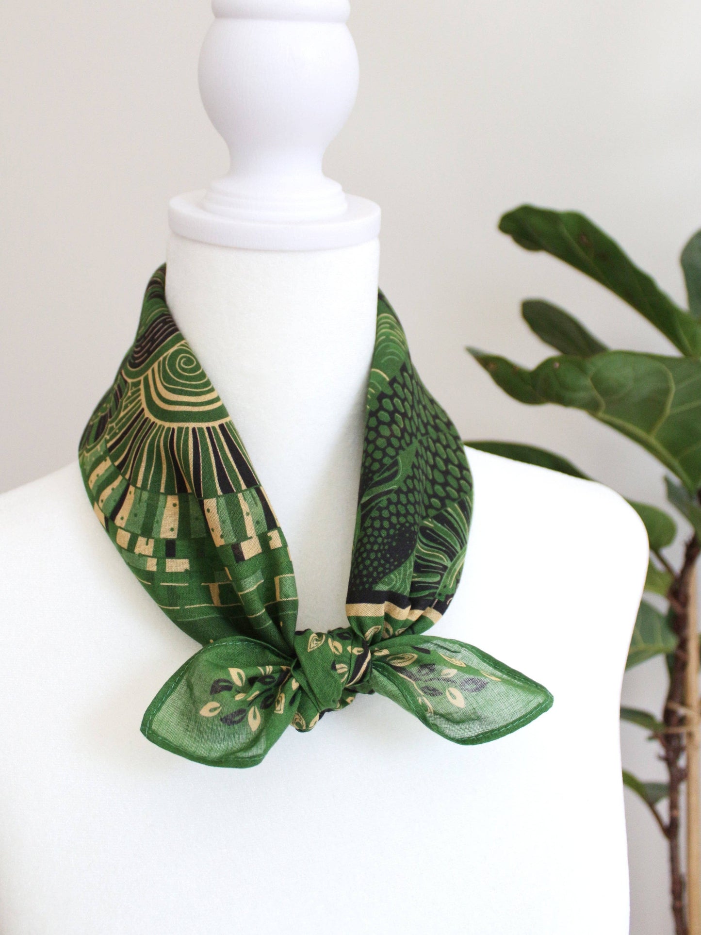 Giraffe, "Surya" in the Grassland Bandana Scarf (Olive Green)