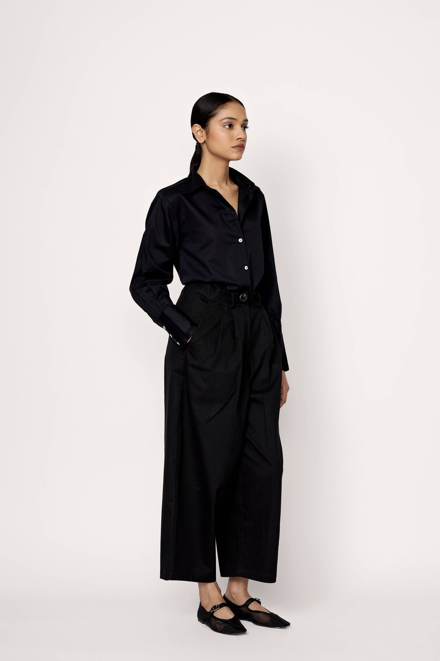 Museo Down Shirt | Black Poplin