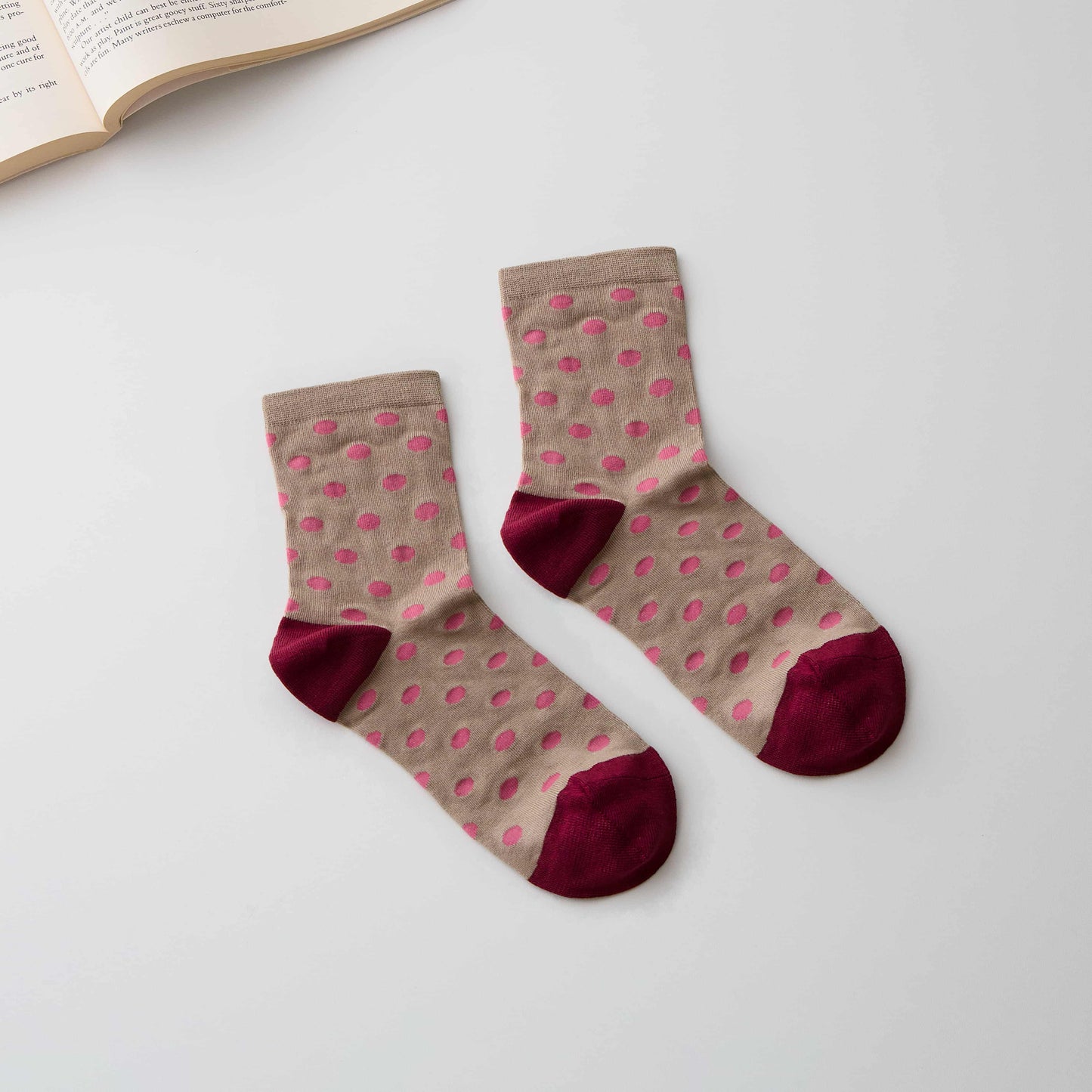 Silk Blend Polka Dot Crew Socks – Soft & Breathable