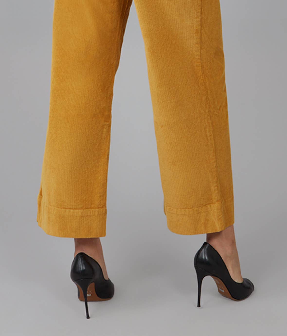 COLETTE Golden High Rise Wide Leg Jeans 30" Inseam