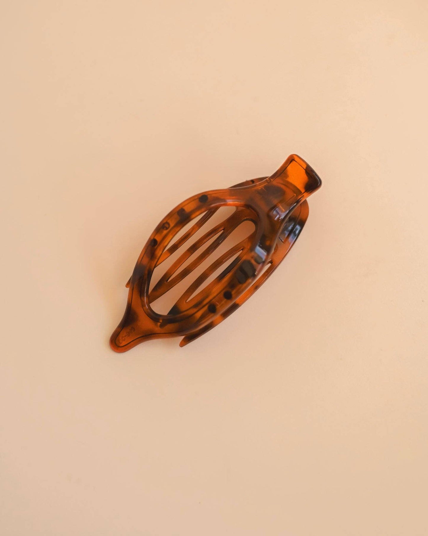 Amber Lay Flat Wide