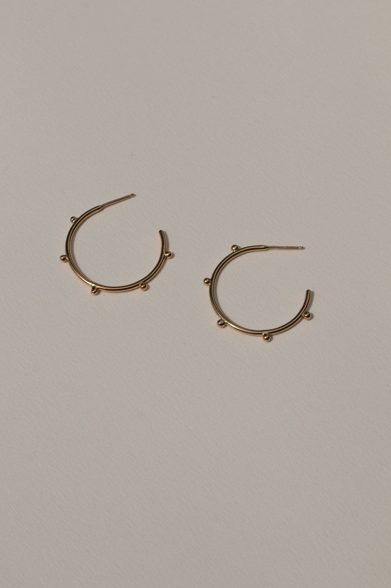 Bentu Hoops (Sm / Lg)