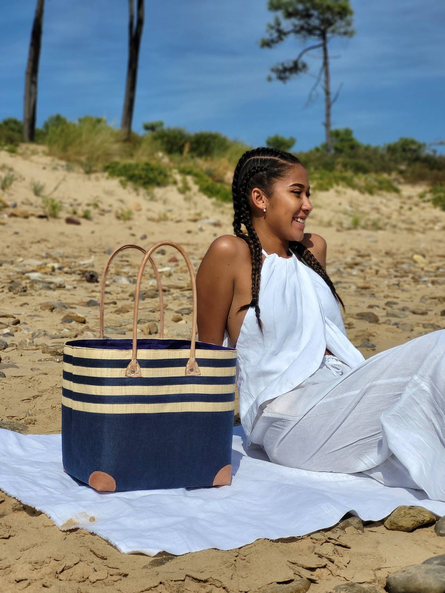 Large beach handbag, straw woven tote bag