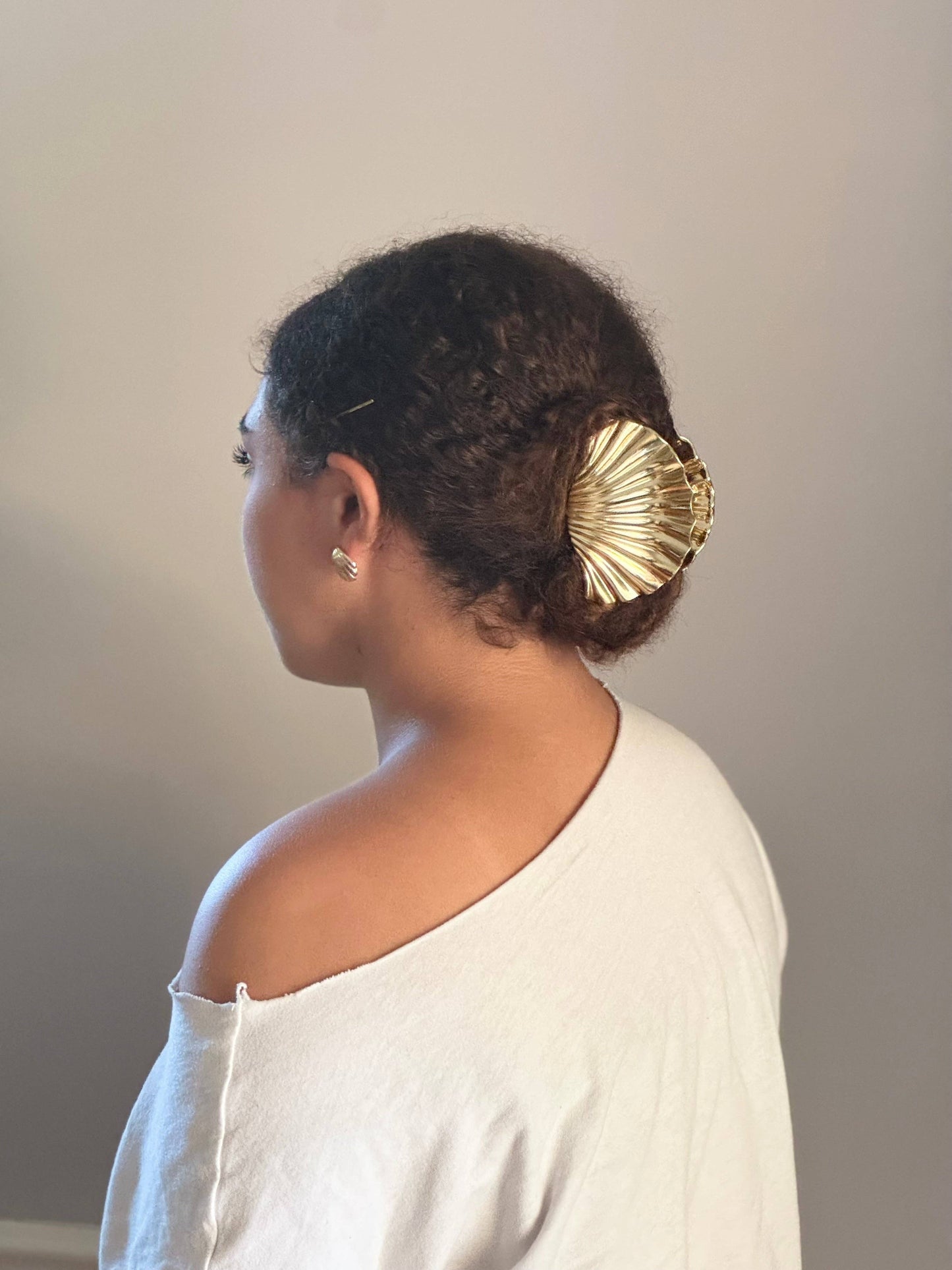 Océana Gold Shell Clip