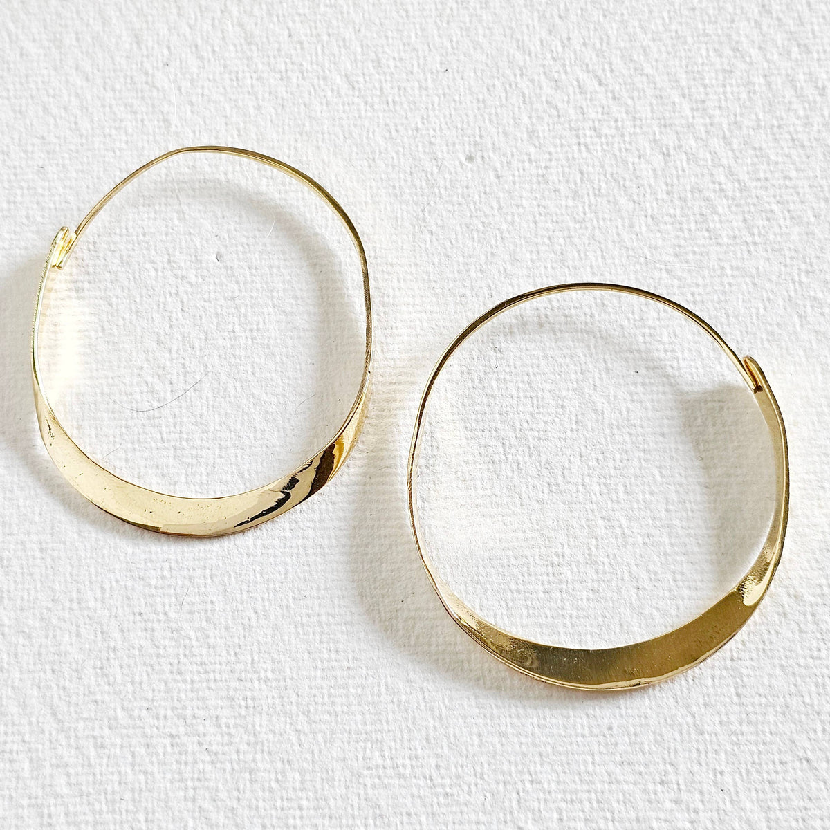 Brass twisted ribbon earrings