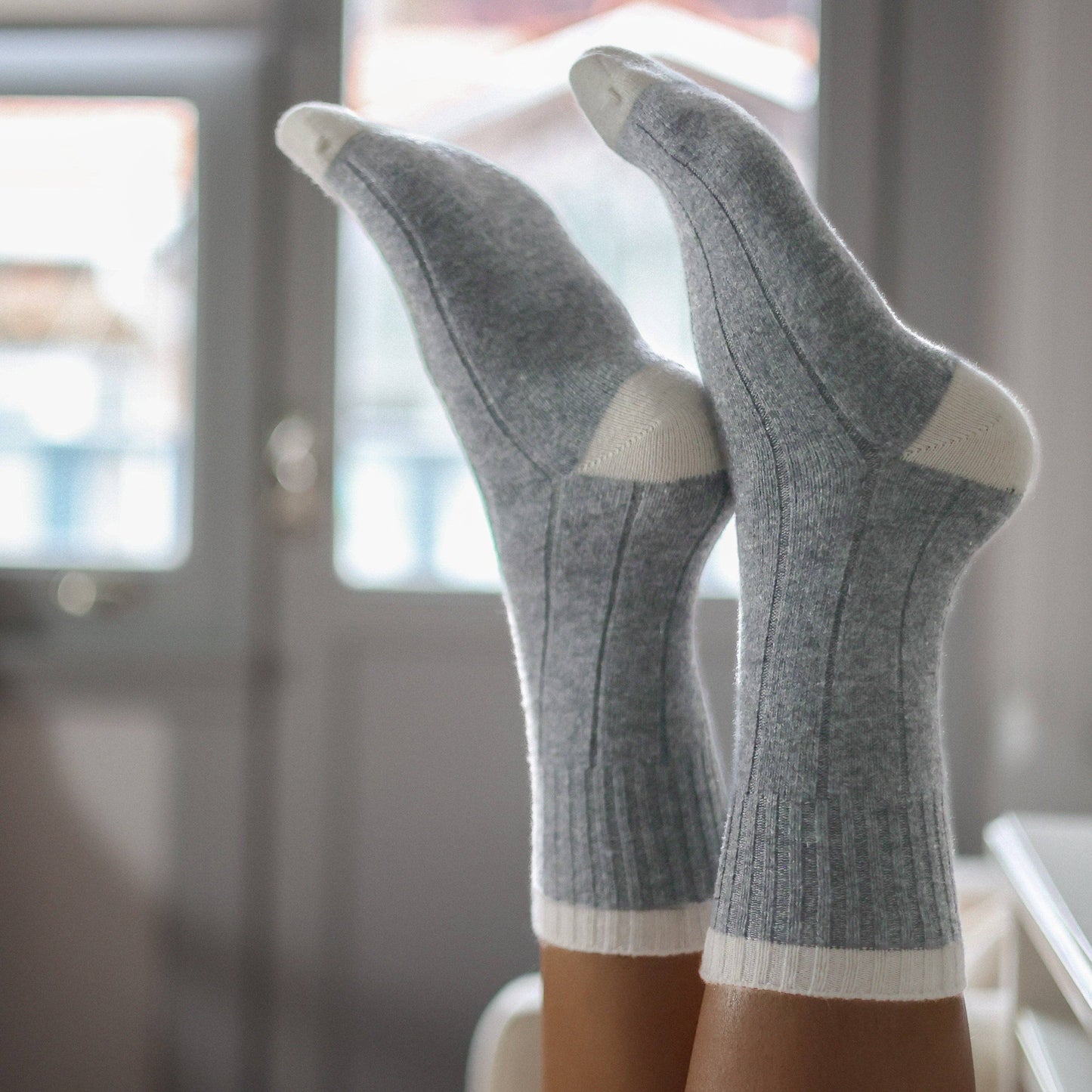 KLUE merino wool banded socks | Grey