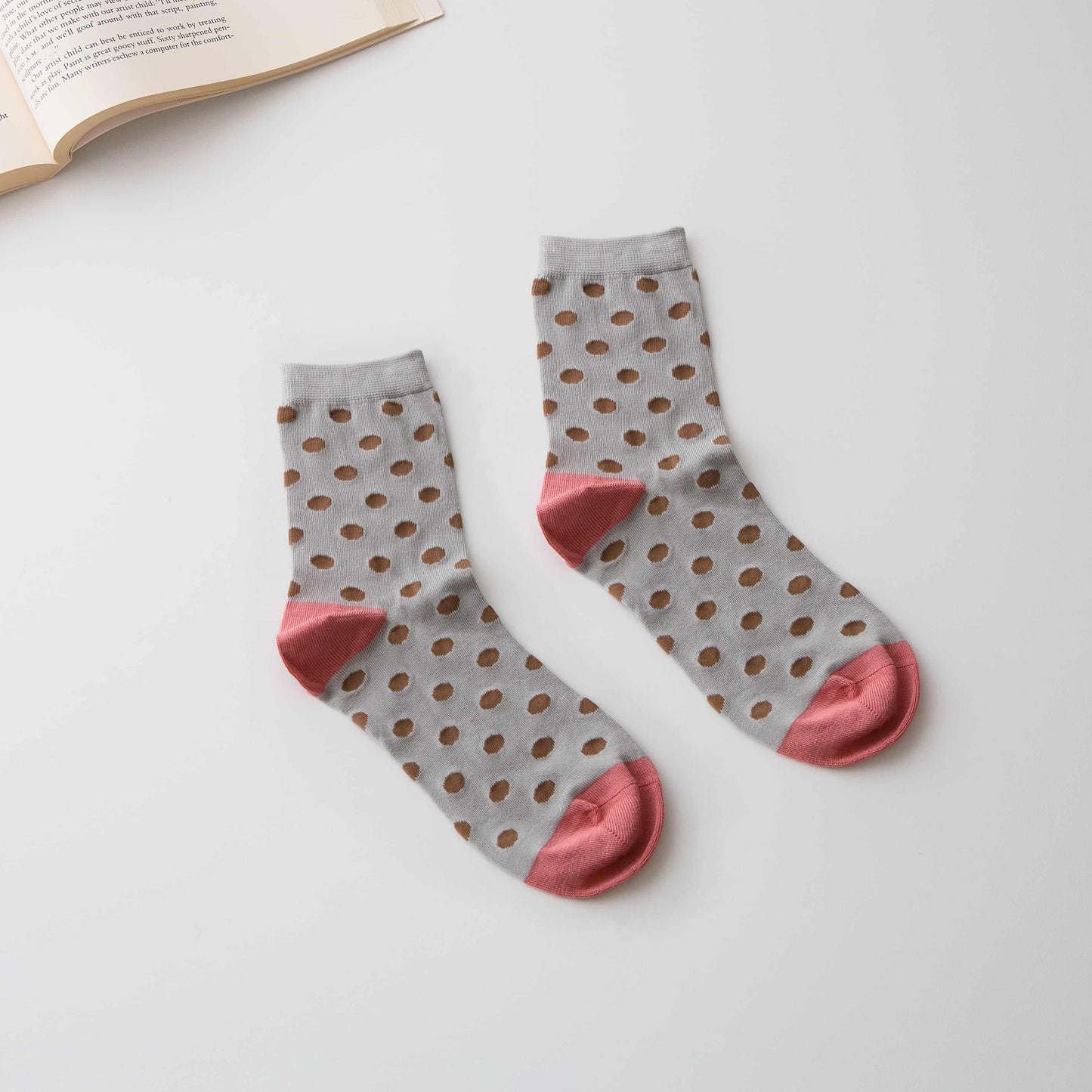 Silk Blend Polka Dot Crew Socks – Soft & Breathable