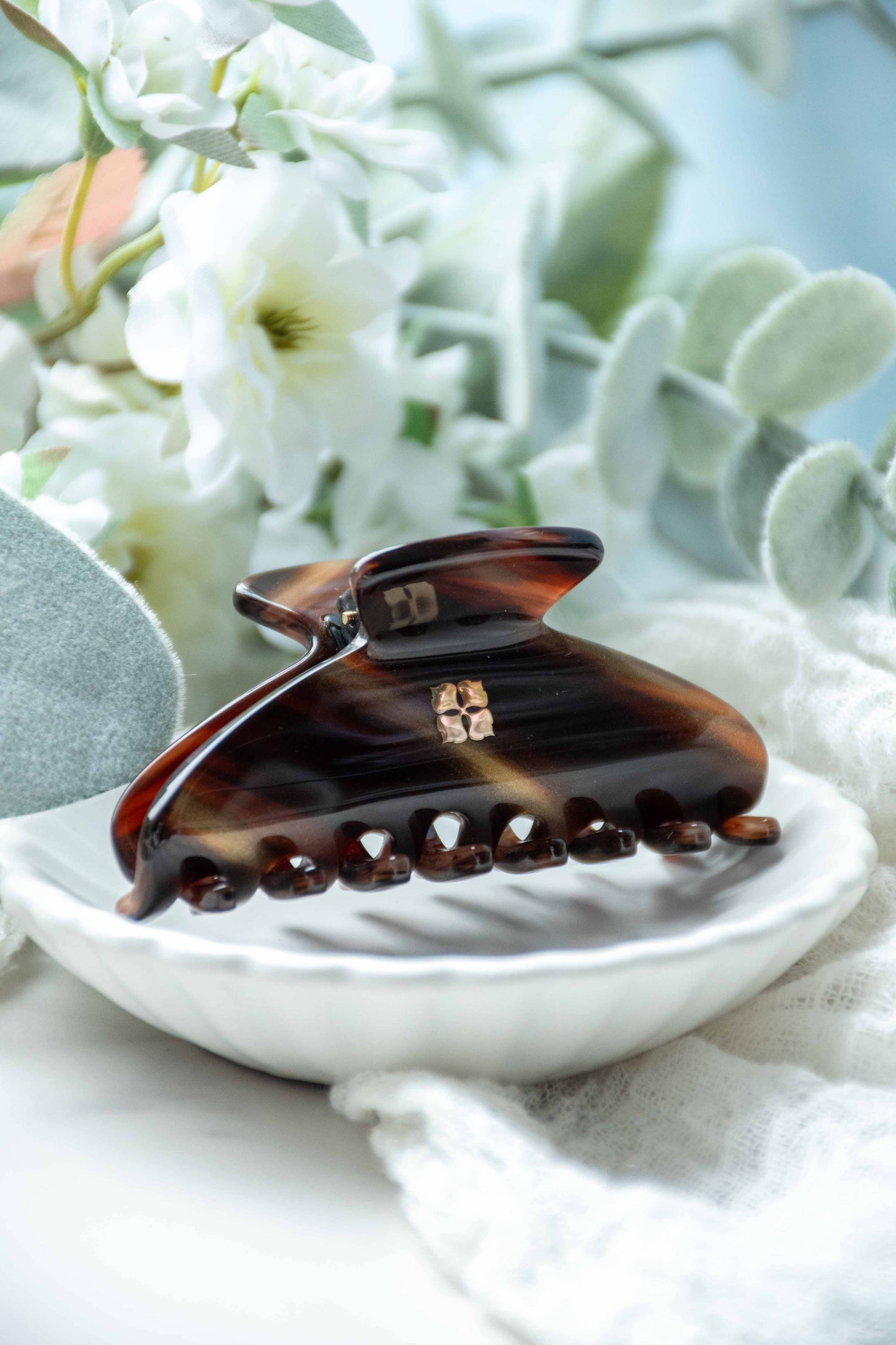 Glamour Grip Mini Claw in Tigers Eye | Bronze Brown Gold Shimmer | Italian Acetate Tortoise Shell Small Hair Clip