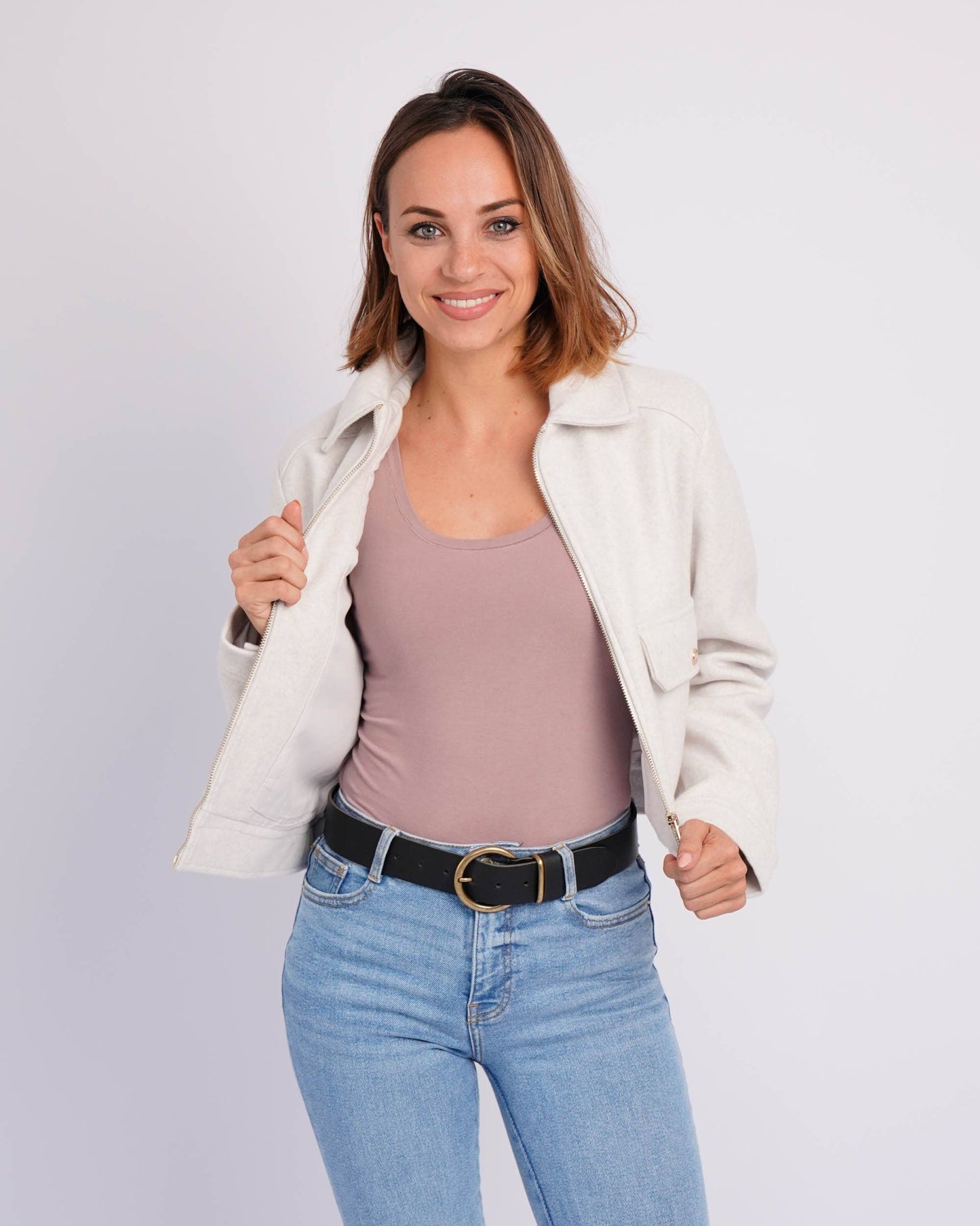 Leah | Classic Round Buckle Leather Belt