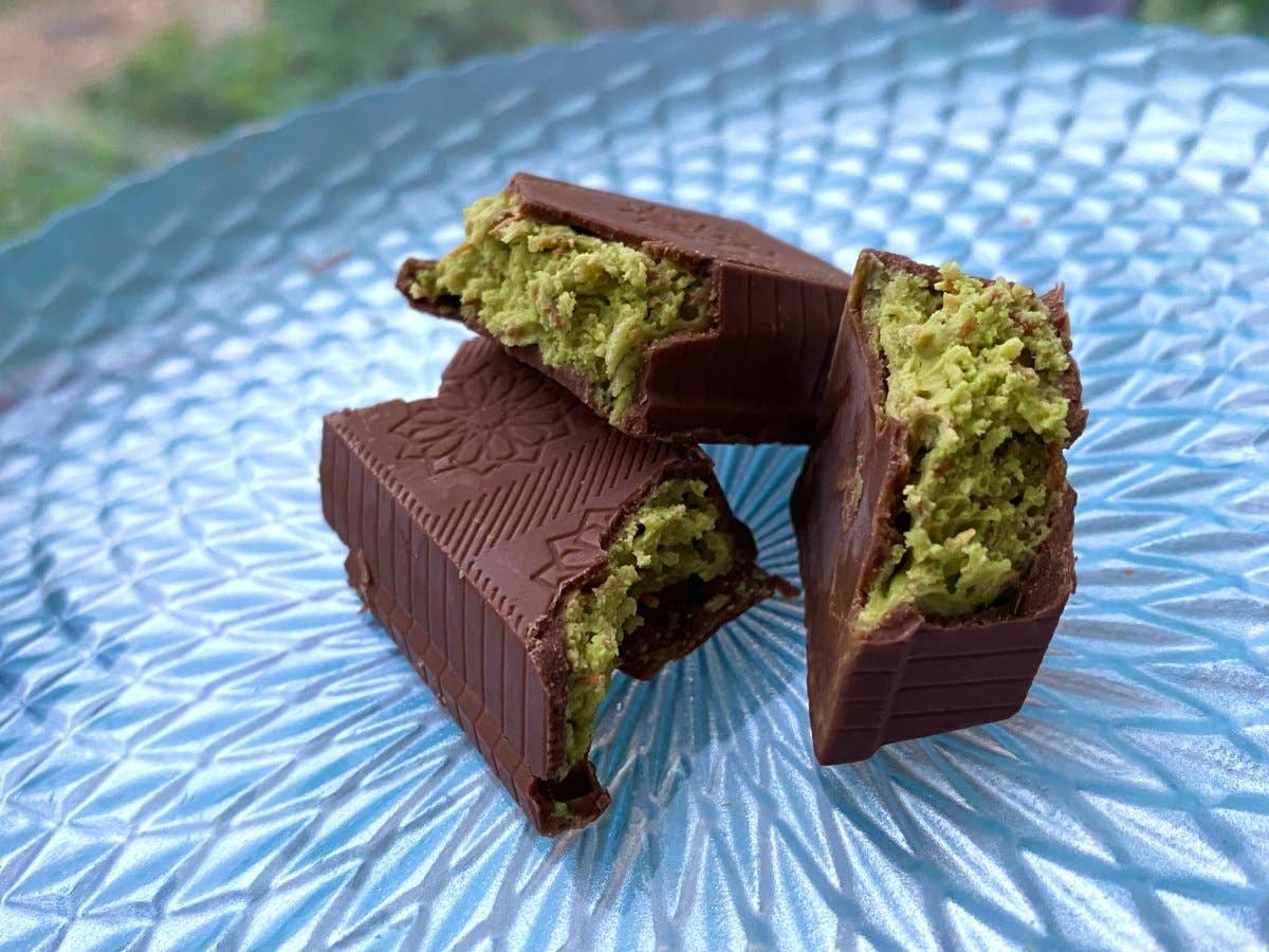 Pistachio Praline Dubai Chocolate 37g Crispy Nutty Turkish: 30 Pieces (37gr Each)
