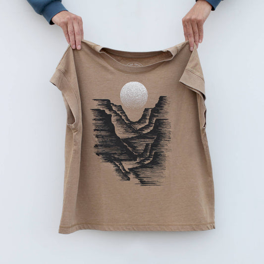Canyonlands Desert Motif Loose Fit Boxy Tee Yoga Shirt Brown